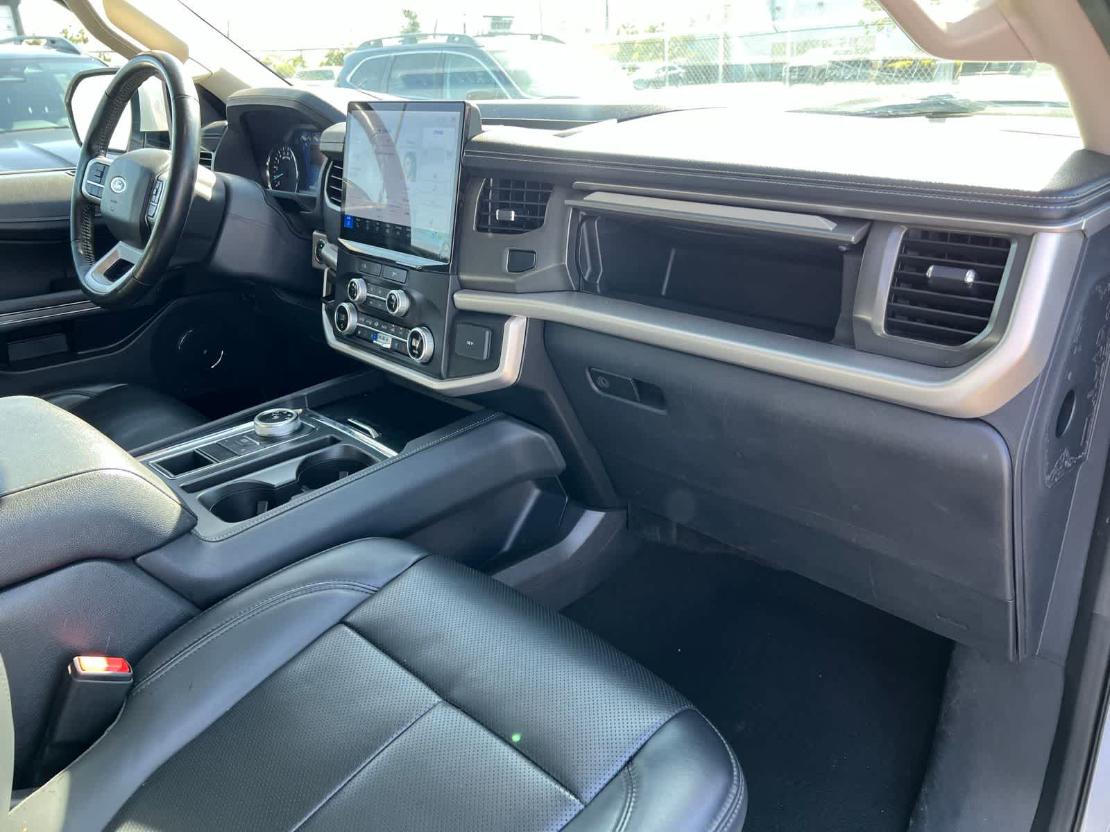 Thumbnail: 2024 Ford Expedition - 25