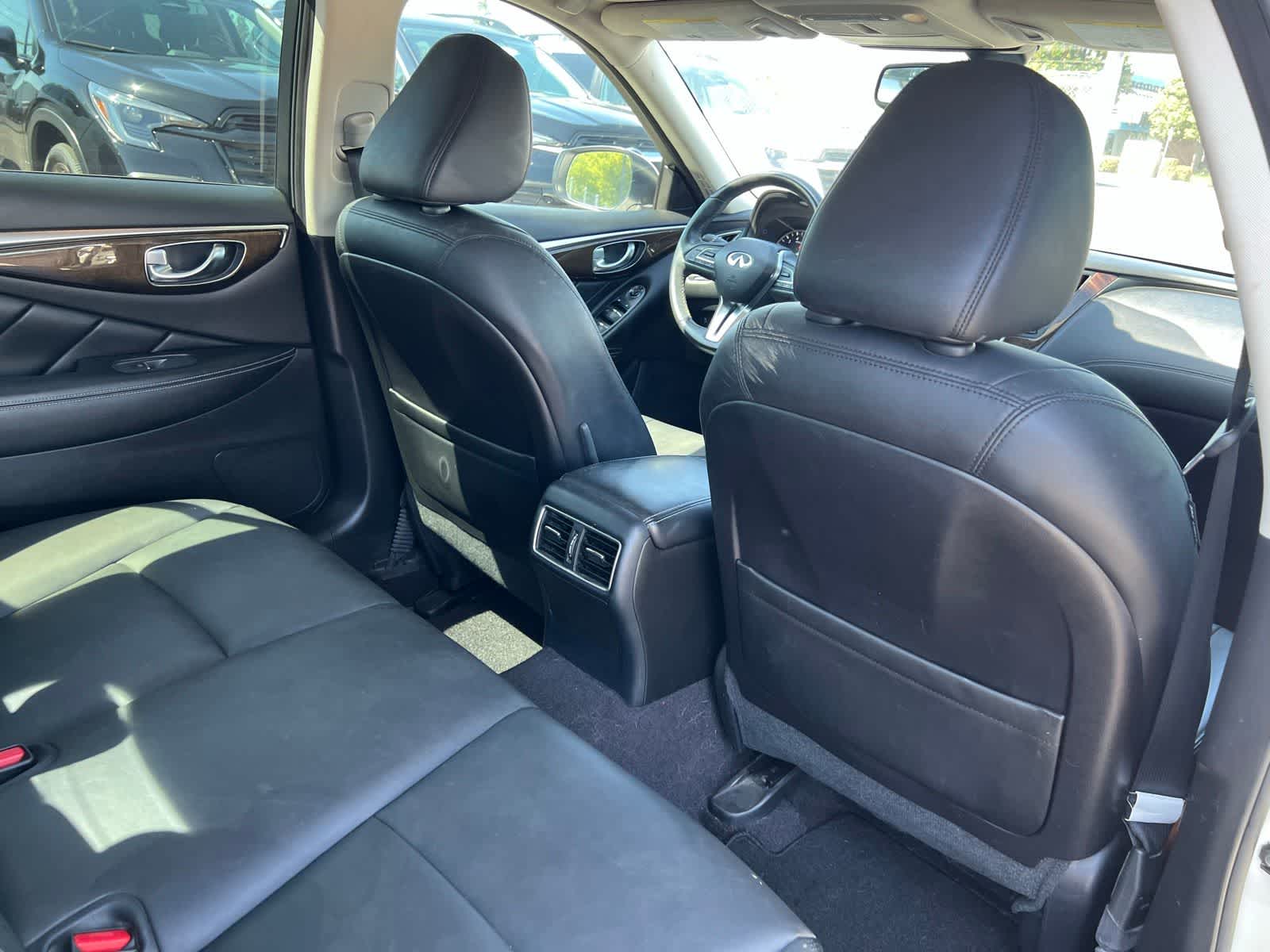 Thumbnail: 2019 INFINITI Q50 - 19