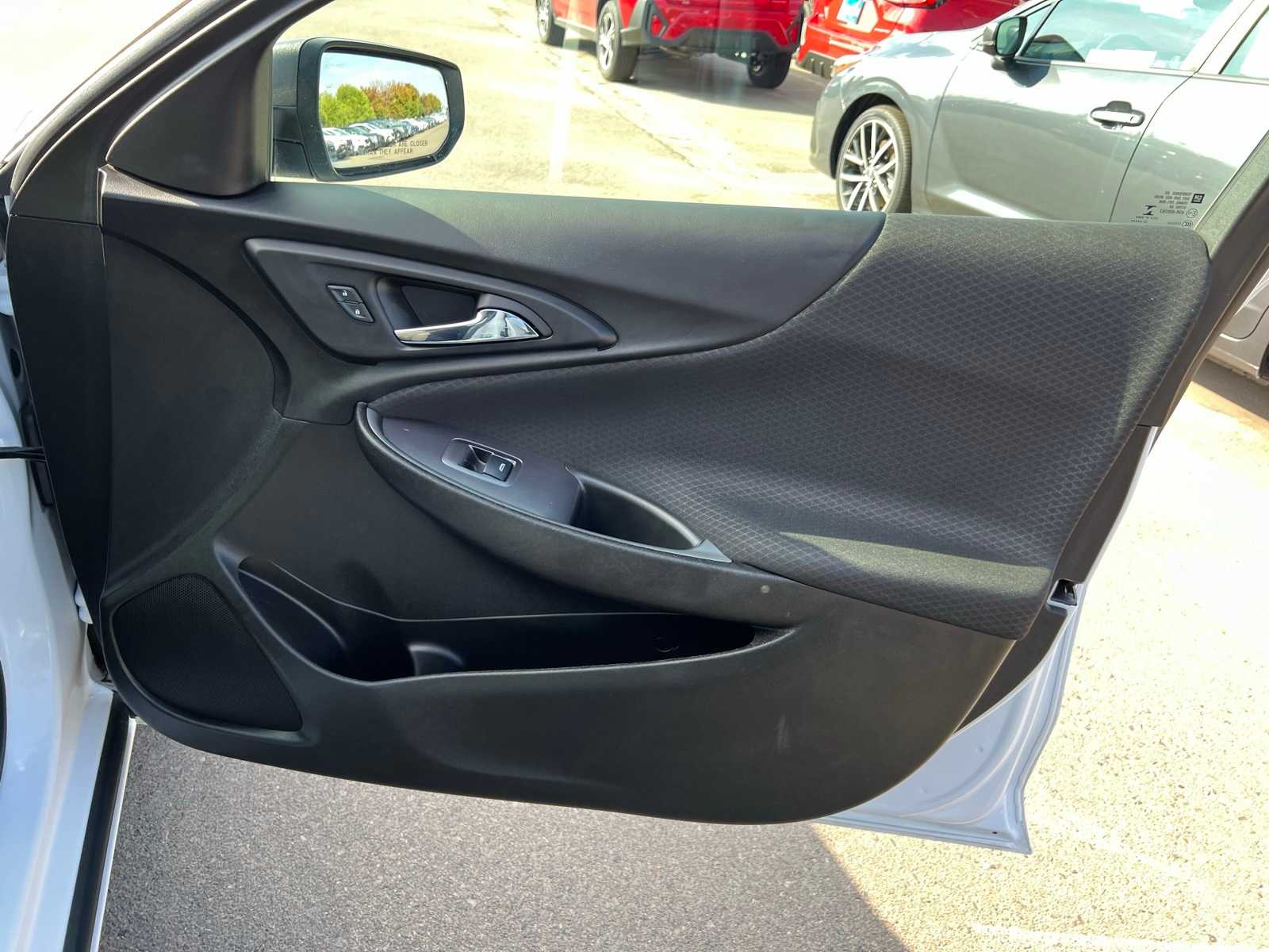 Thumbnail: 2022 Chevrolet Malibu - 26