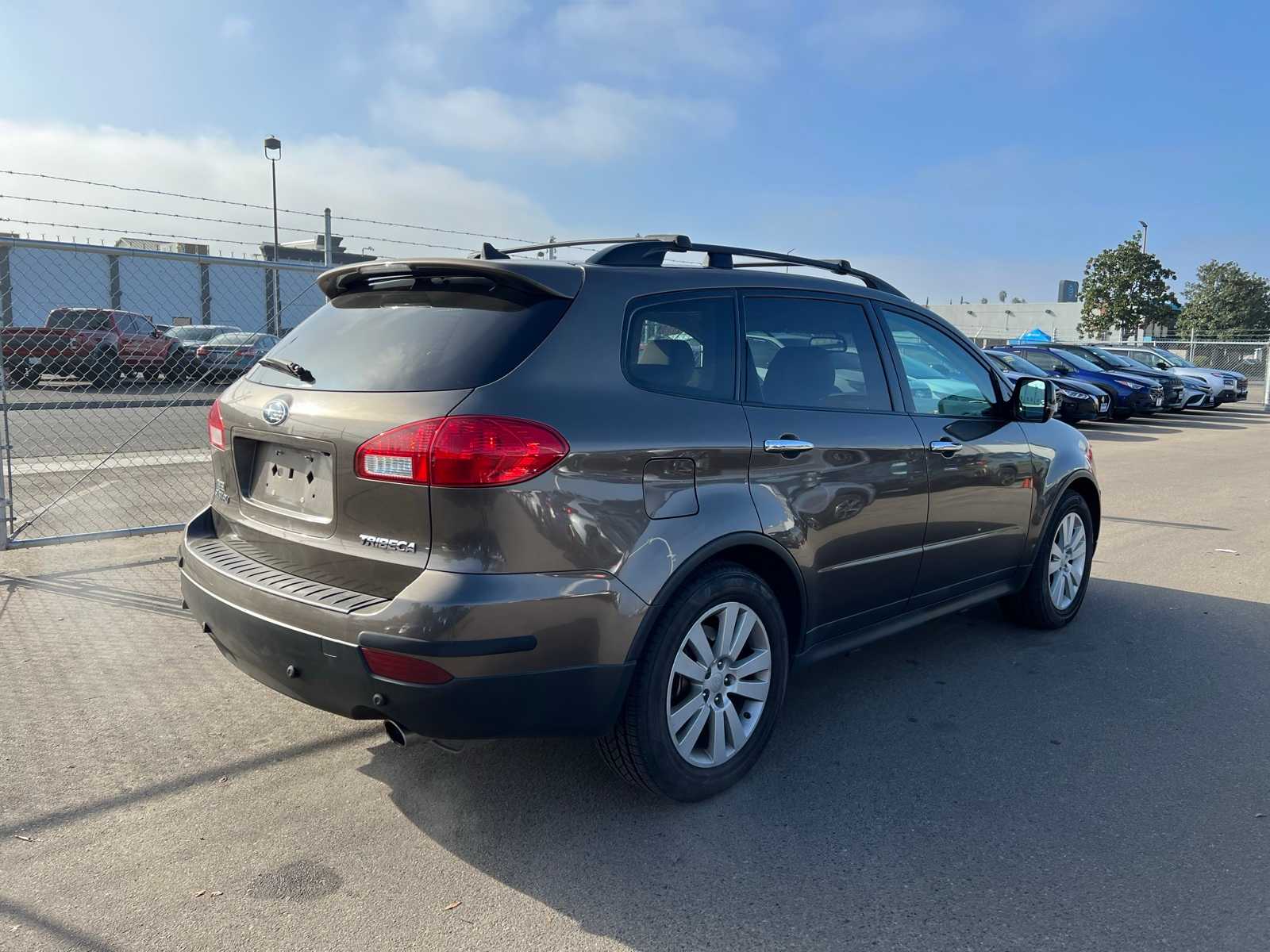 Thumbnail: 2008 Subaru Tribeca - 9