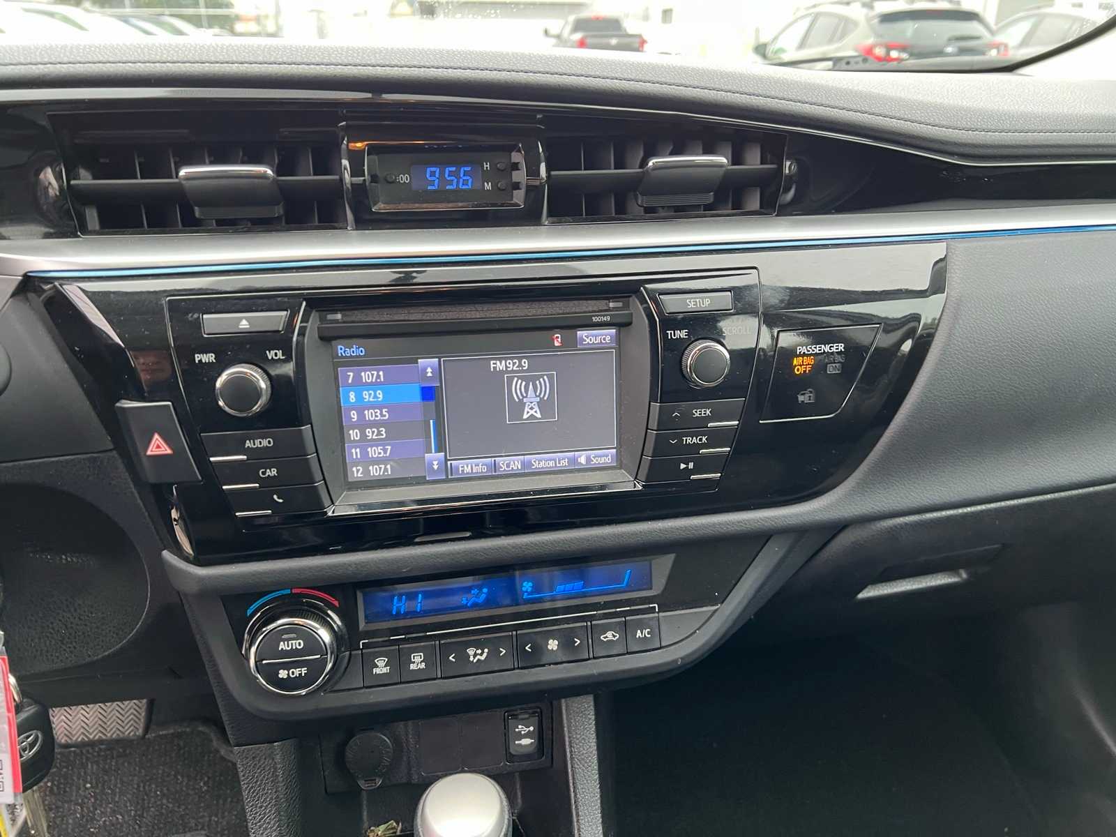 Thumbnail: 2015 Toyota Corolla - 31