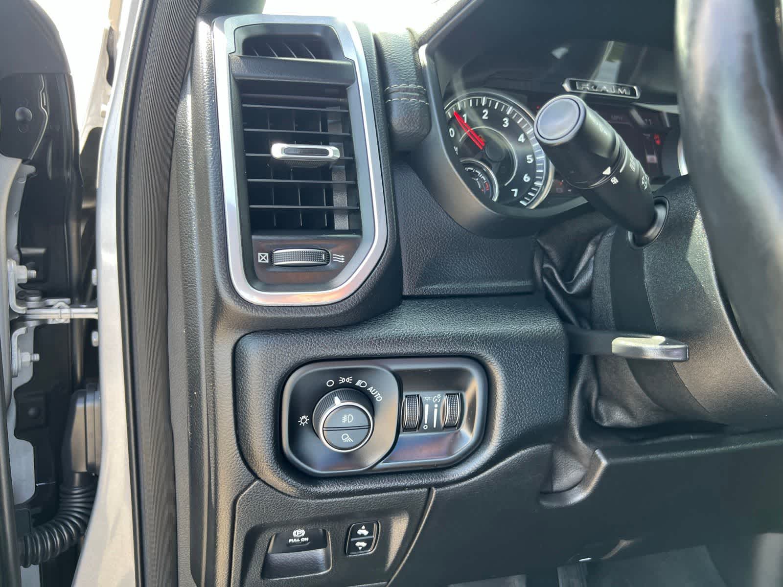 Thumbnail: 2020 RAM 1500 - 32