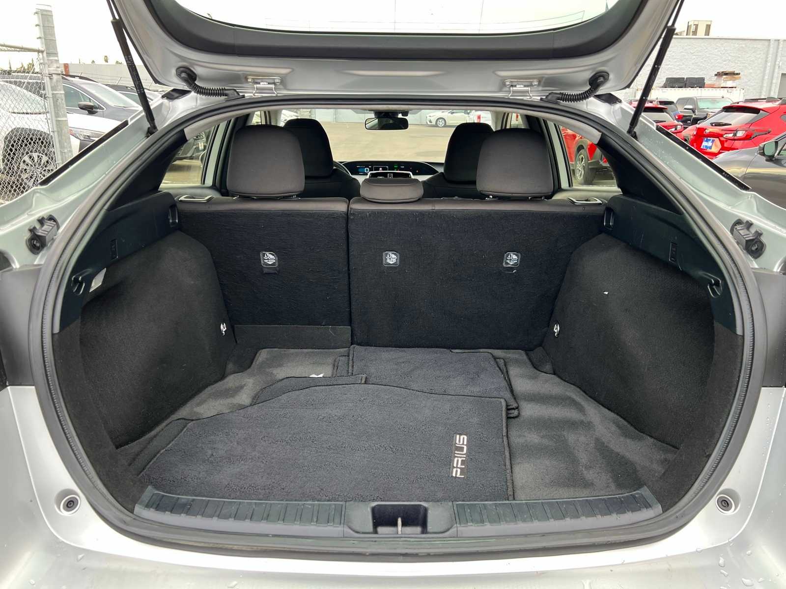 Thumbnail: 2020 Toyota Prius - 8