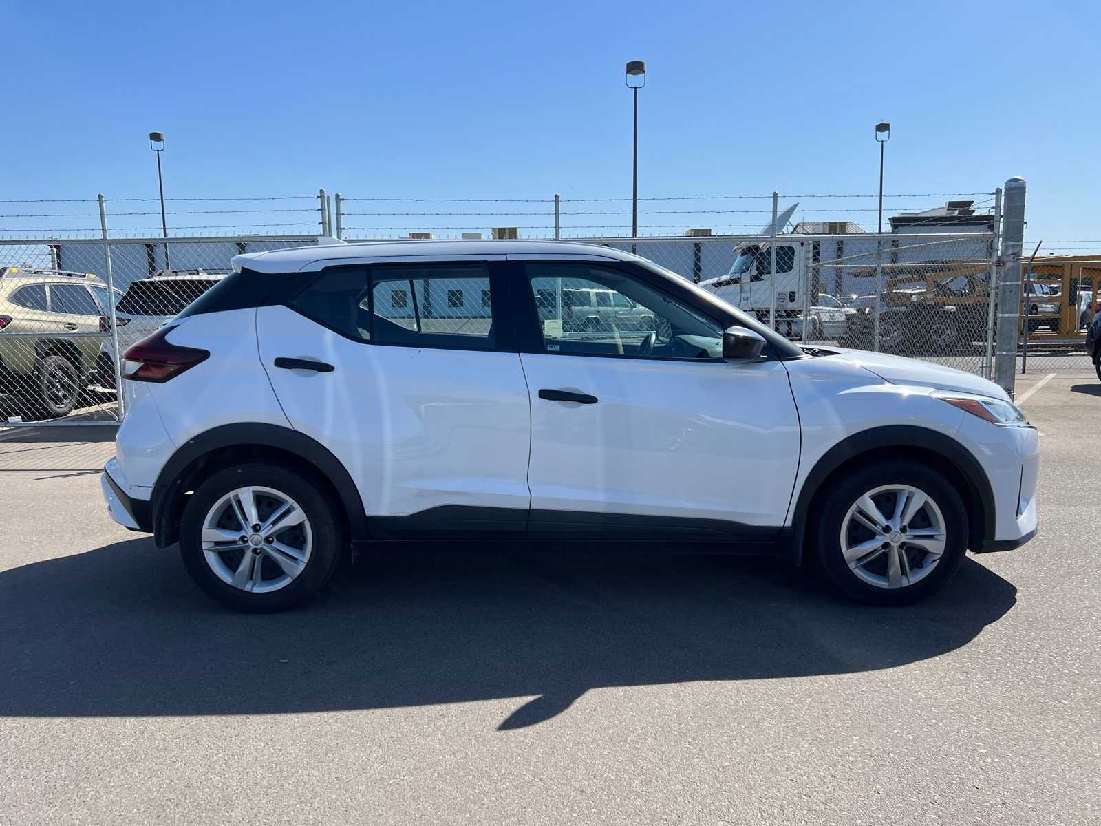 Thumbnail: 2021 Nissan Kicks - 9