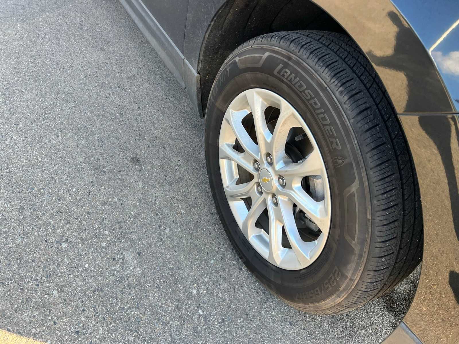 Thumbnail: 2020 Chevrolet Equinox - 25