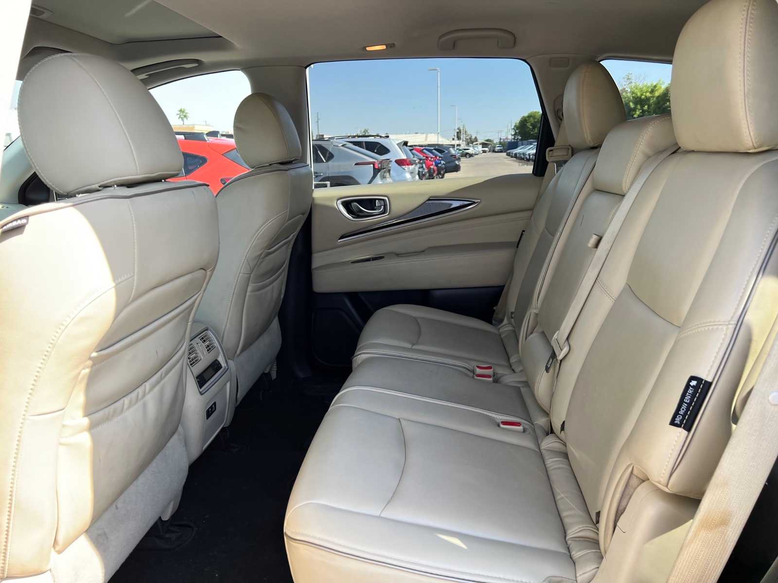 2019 INFINITI QX60 Pure 19