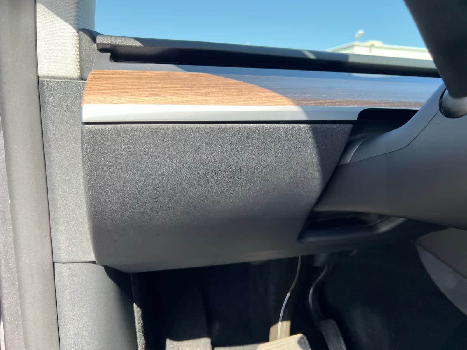 Thumbnail: 2025 Tesla Model Y - 32