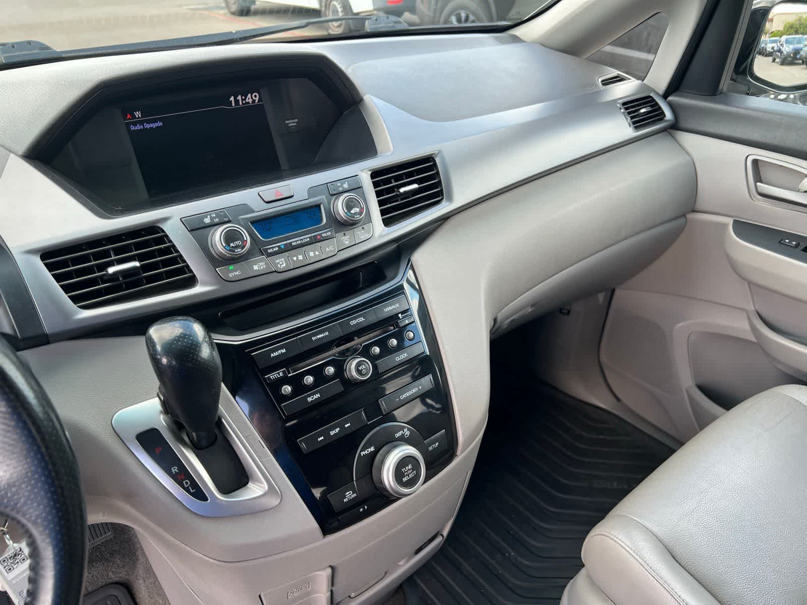 Thumbnail: 2011 Honda Odyssey - 31