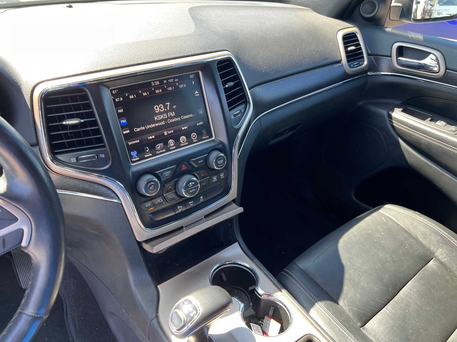 Thumbnail: 2015 Jeep Grand Cherokee - 31