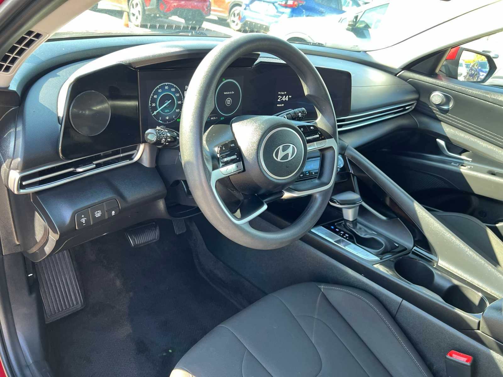 Thumbnail: 2024 Hyundai Elantra - 14