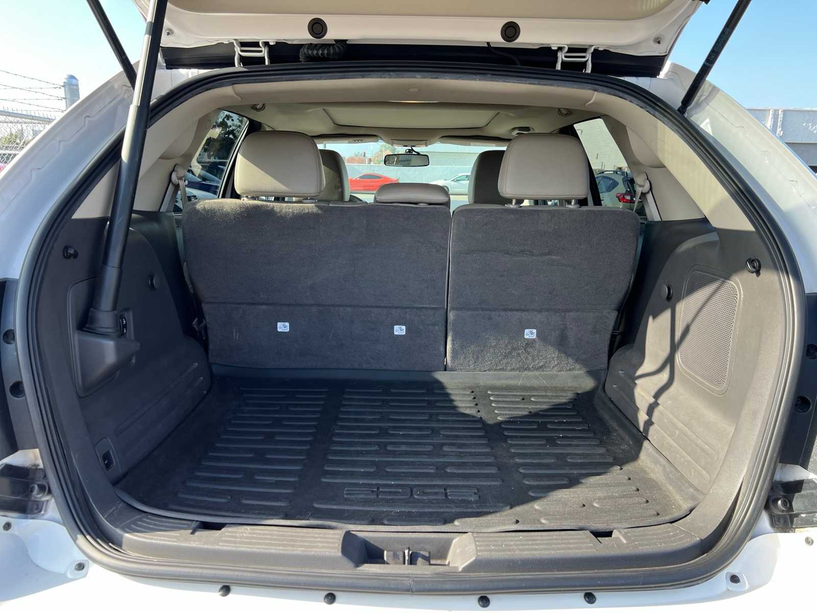 Thumbnail: 2013 Ford Edge - 8