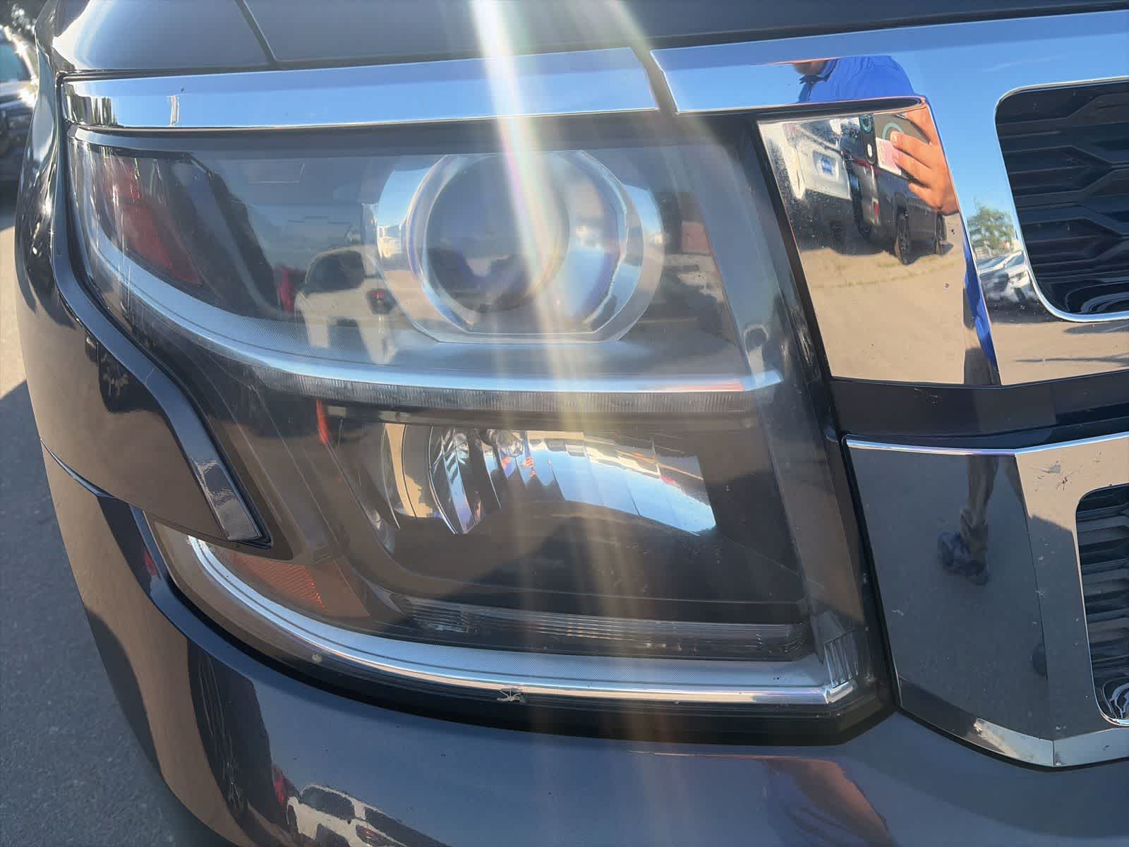 Thumbnail: 2017 Chevrolet Suburban - 4