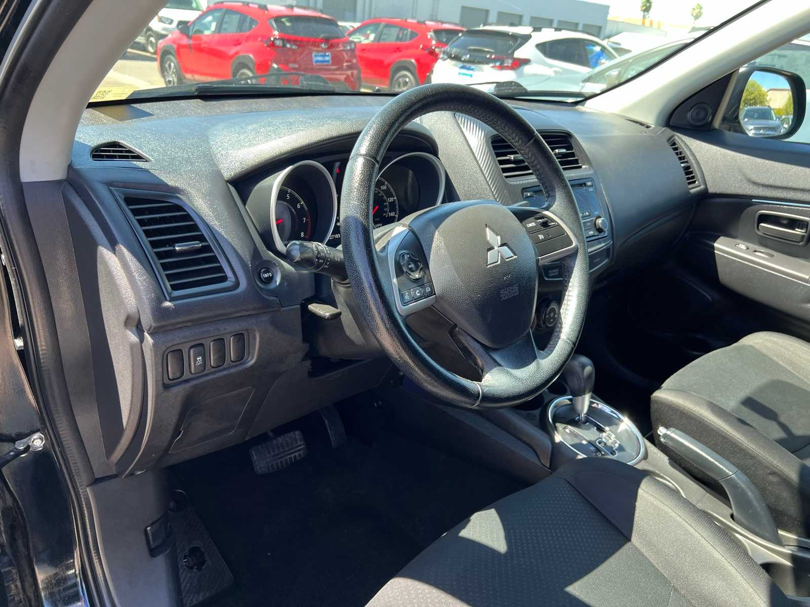 Thumbnail: 2015 Mitsubishi Outlander Sport - 14