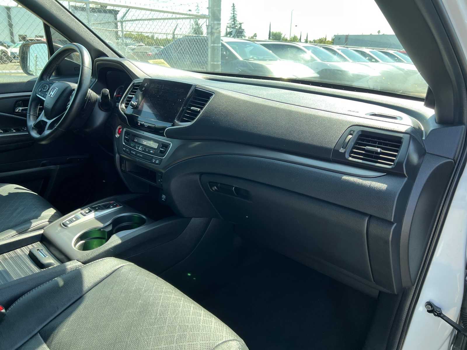 Thumbnail: 2021 Honda Passport - 25
