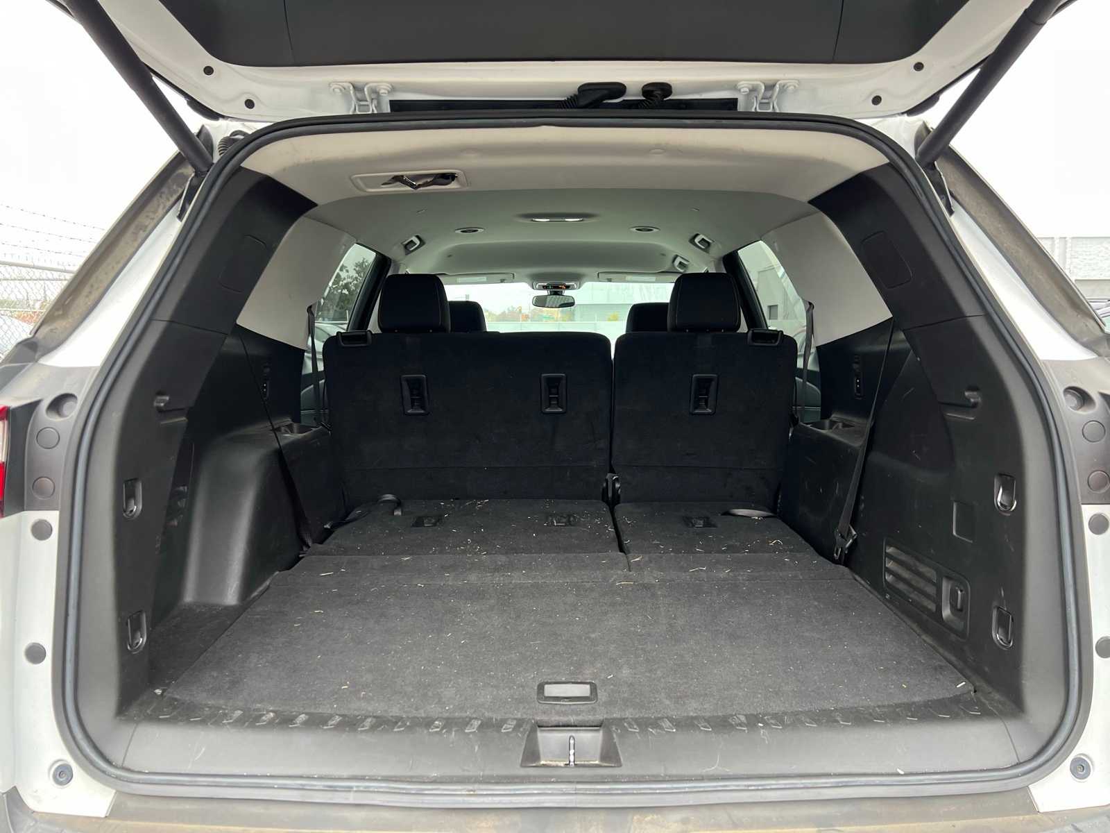 Thumbnail: 2021 Chevrolet Traverse - 7