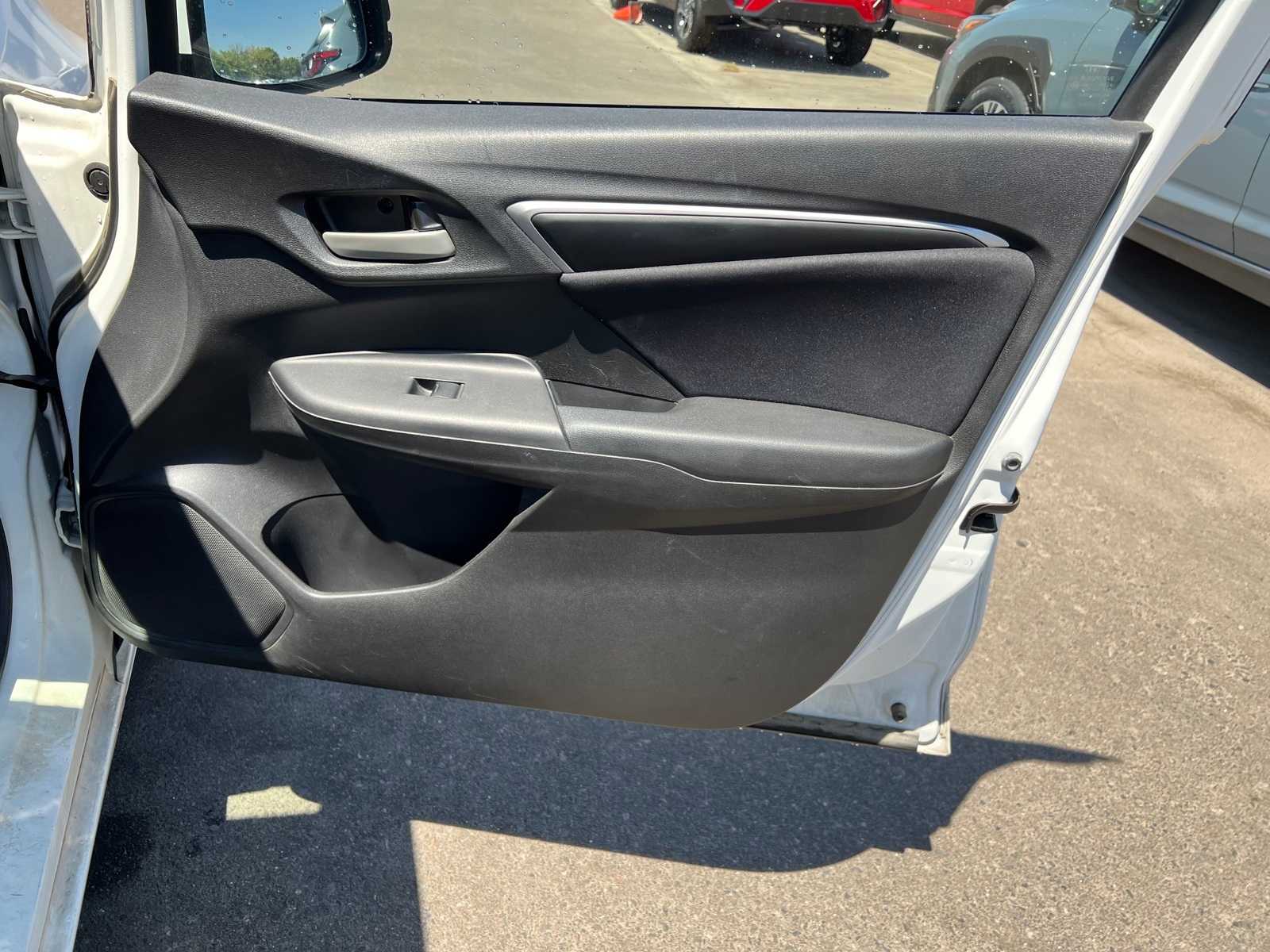Thumbnail: 2016 Honda Fit - 27