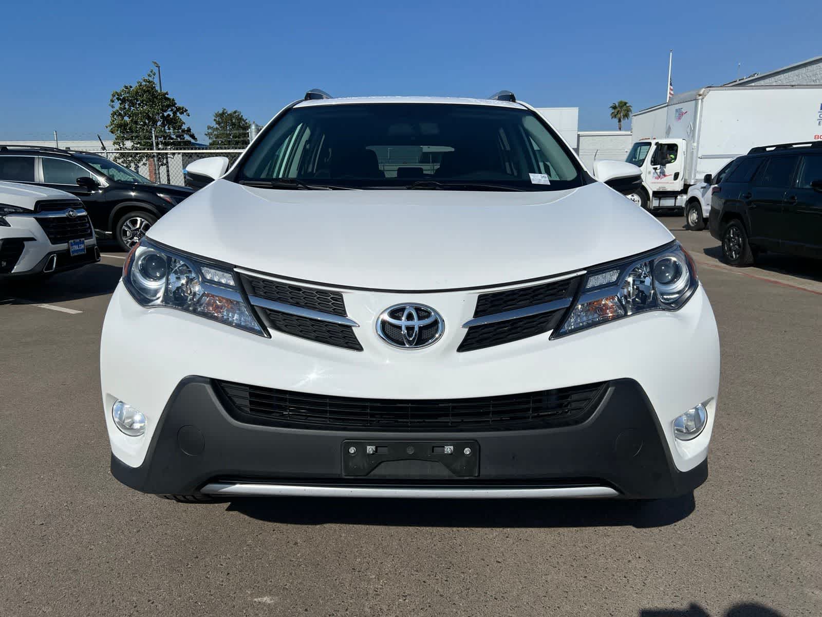 Thumbnail: 2015 Toyota RAV4 - 12