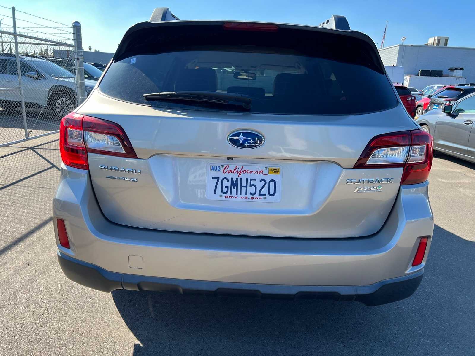 Thumbnail: 2015 Subaru Outback - 4