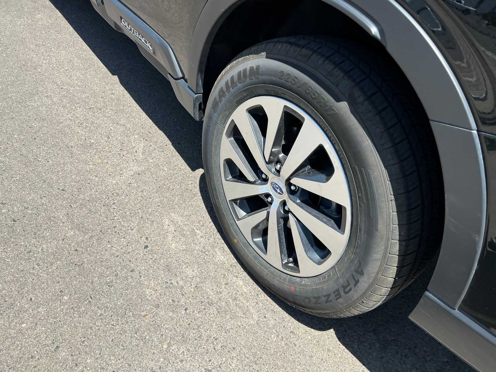 2022 Subaru Outback Premium 17