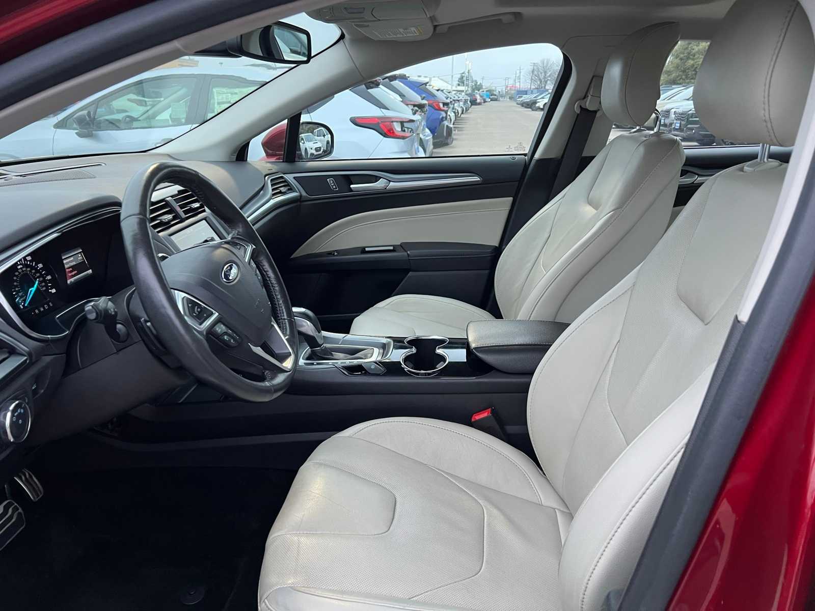 Thumbnail: 2014 Ford Fusion - 15