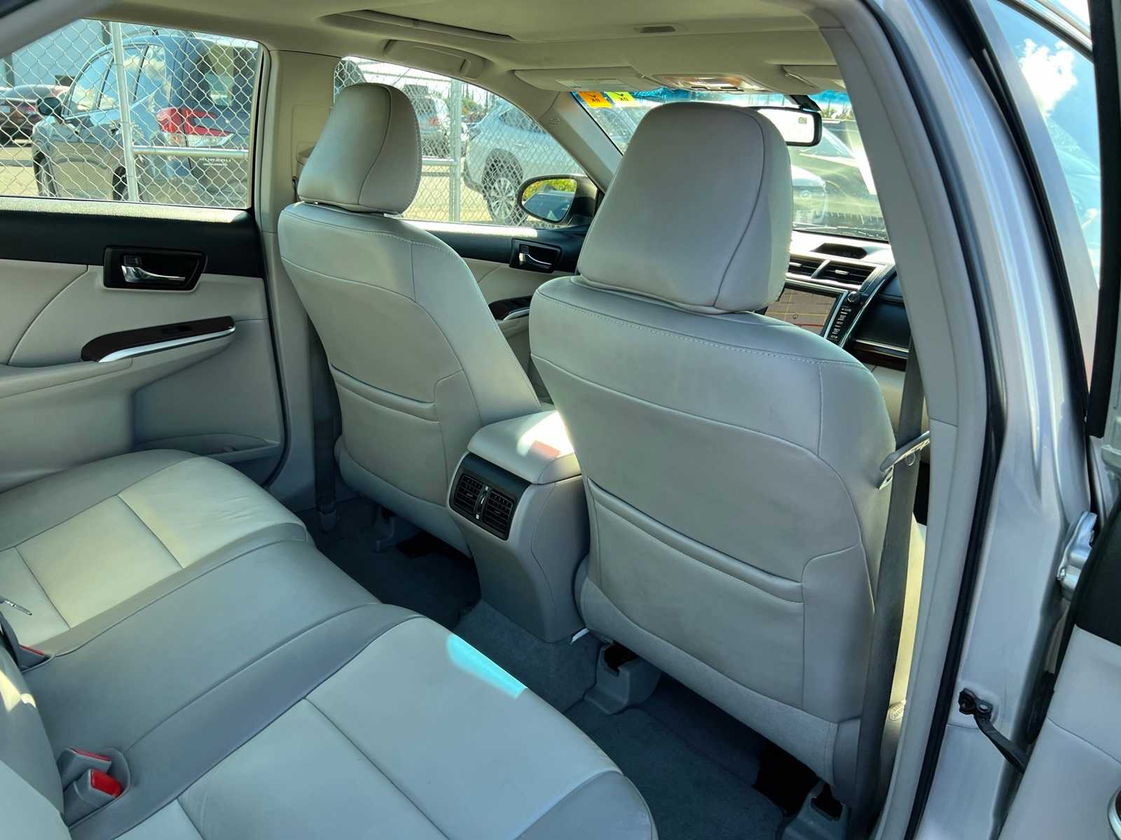 Thumbnail: 2012 Toyota Camry - 22