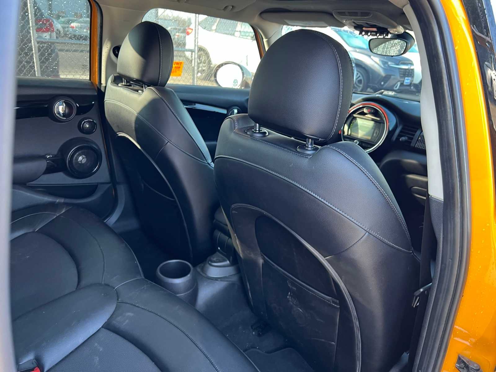 Thumbnail: 2017 MINI Cooper Hardtop - 21