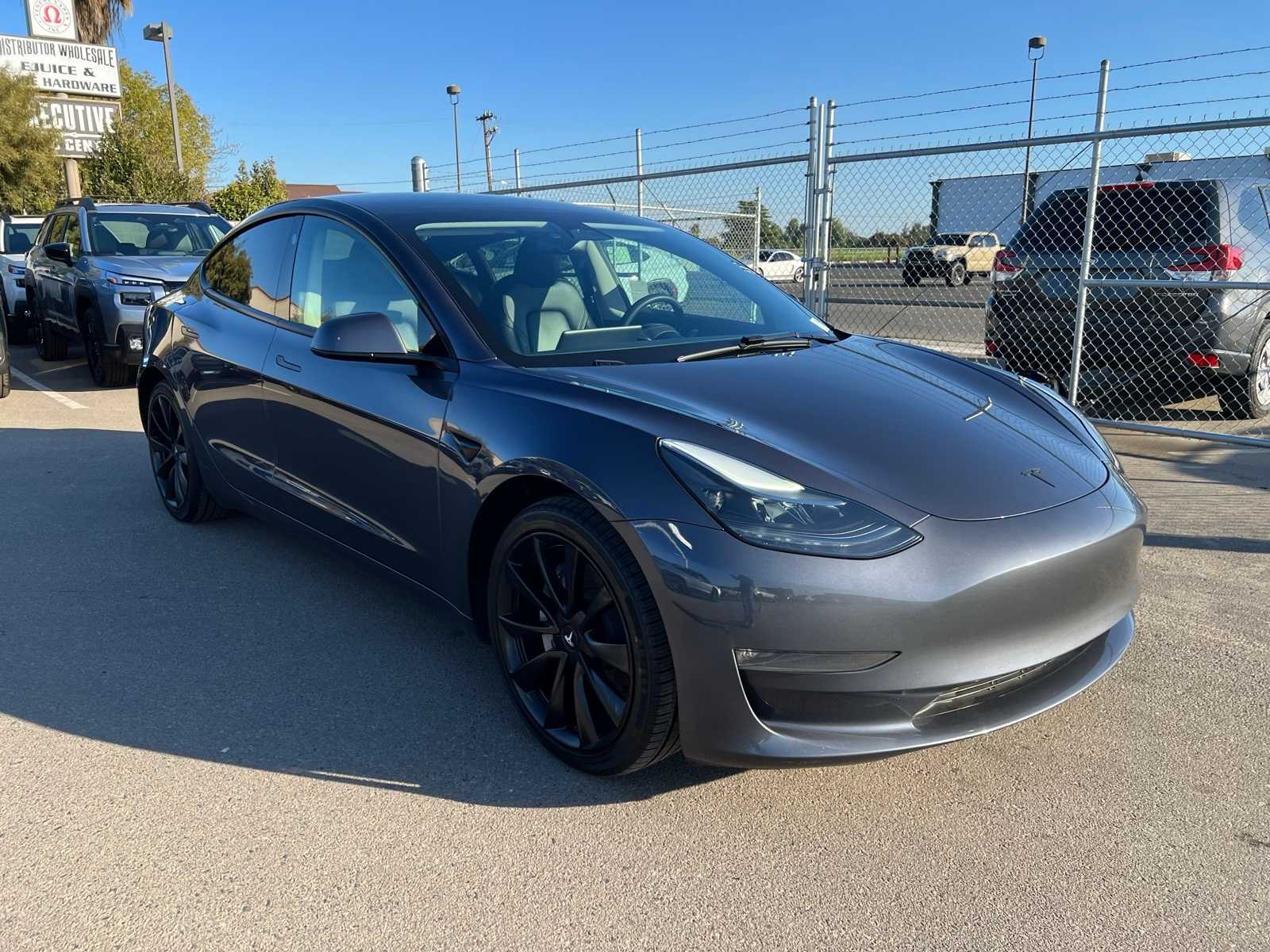Thumbnail: 2023 Tesla Model 3 - 10