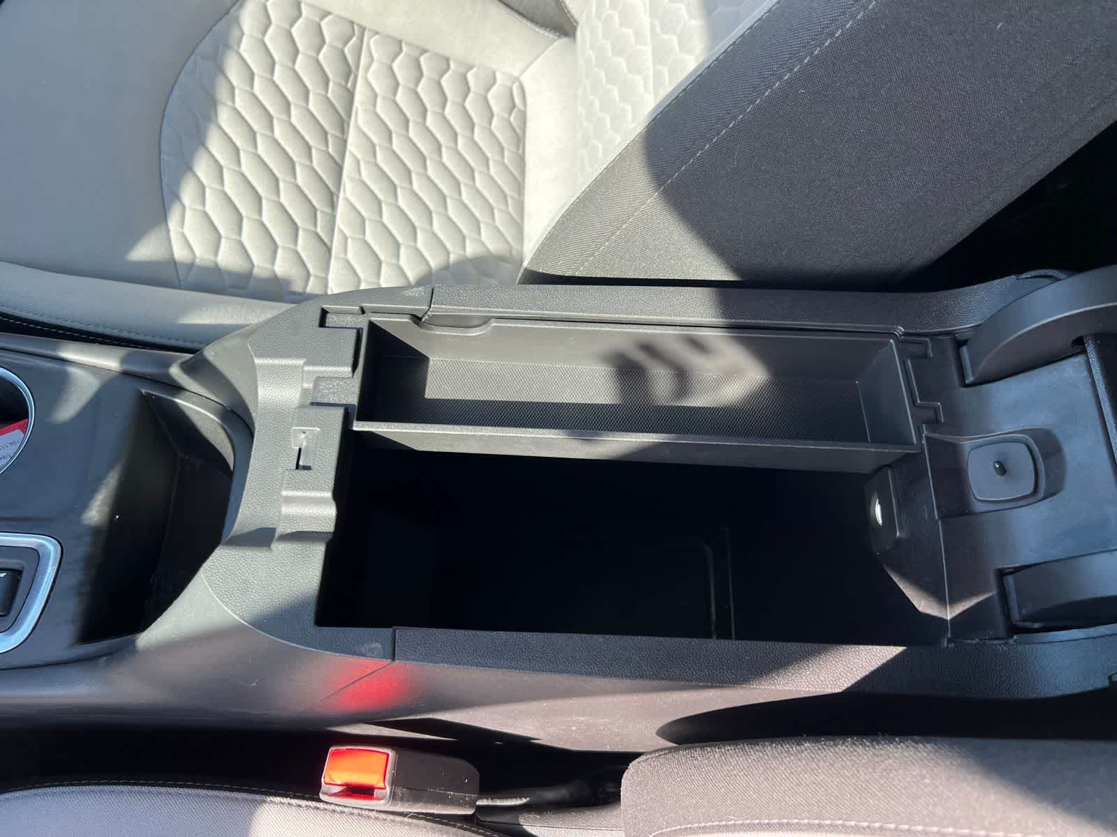 Thumbnail: 2020 Chevrolet Equinox - 40