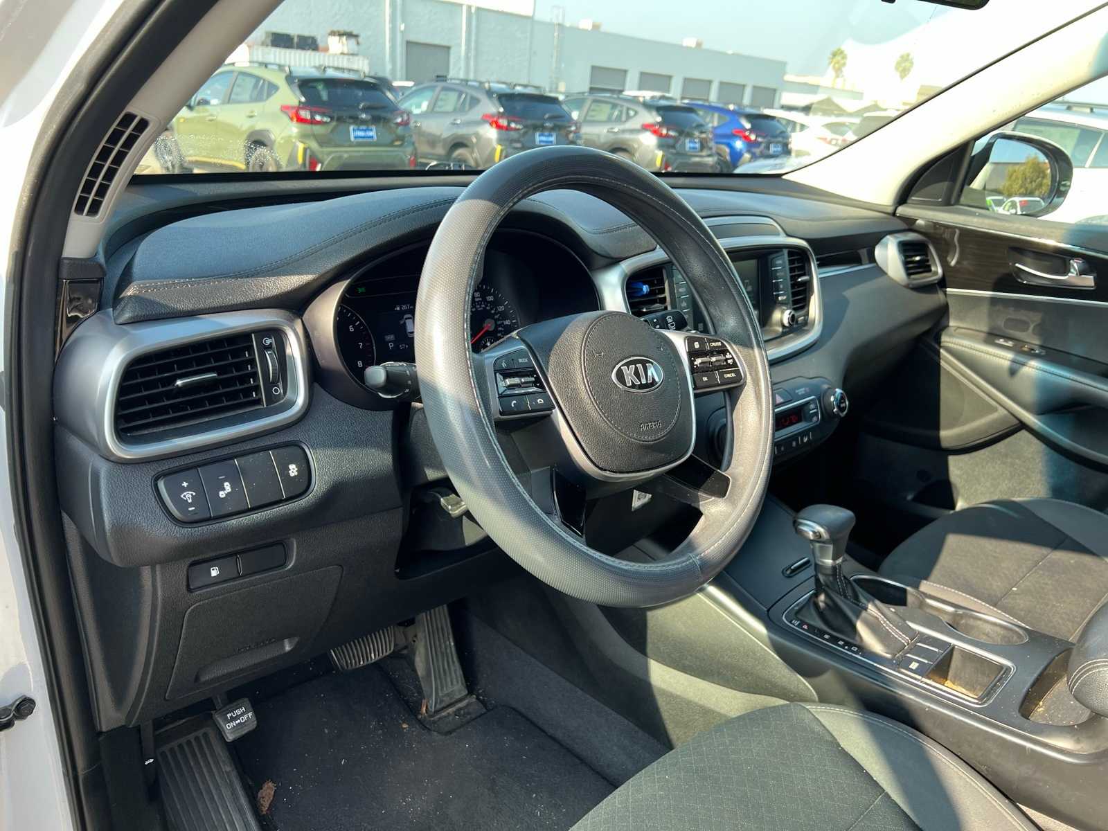 Thumbnail: 2019 Kia Sorento - 14