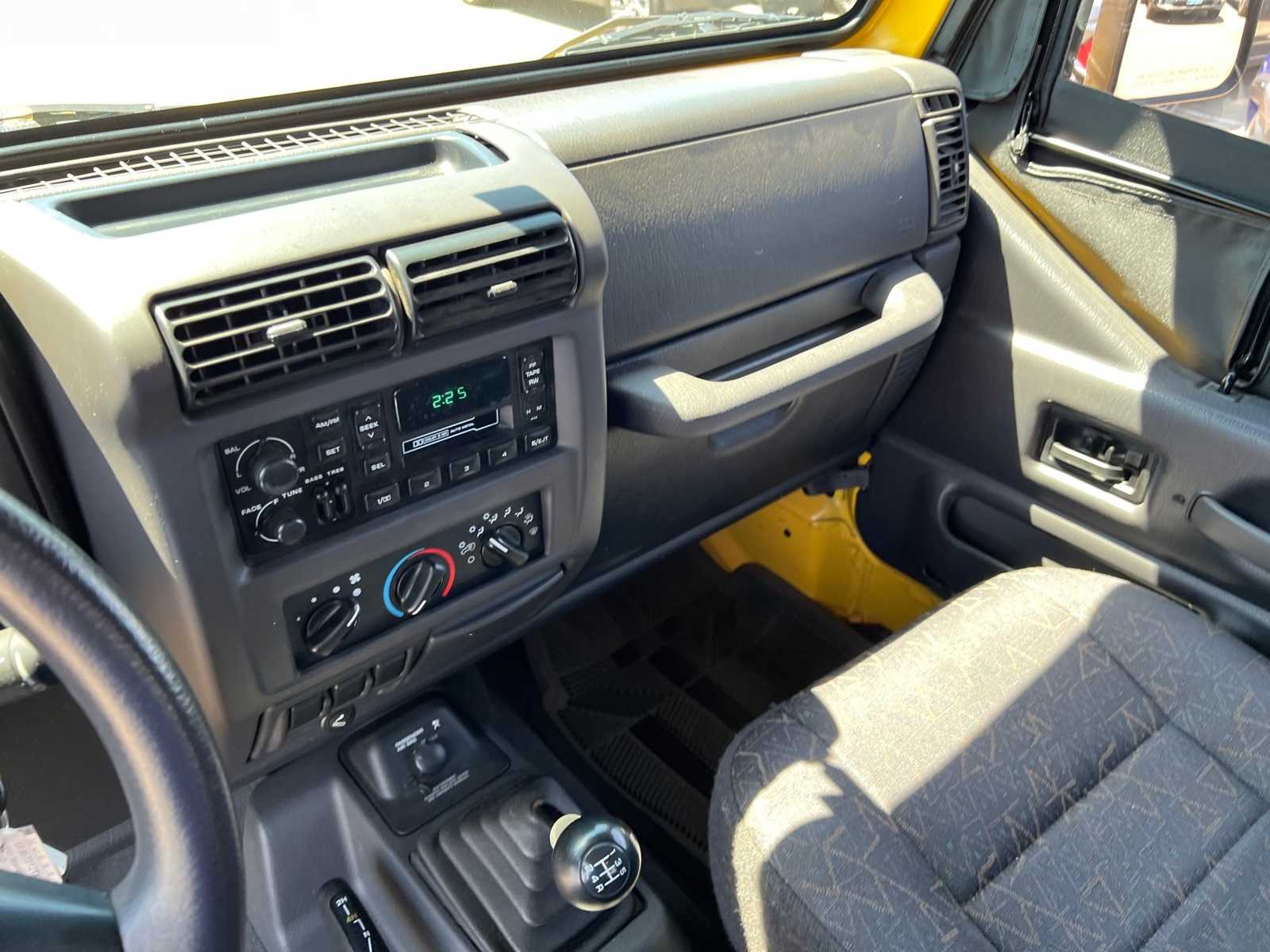 Thumbnail: 2001 Jeep Wrangler - 31
