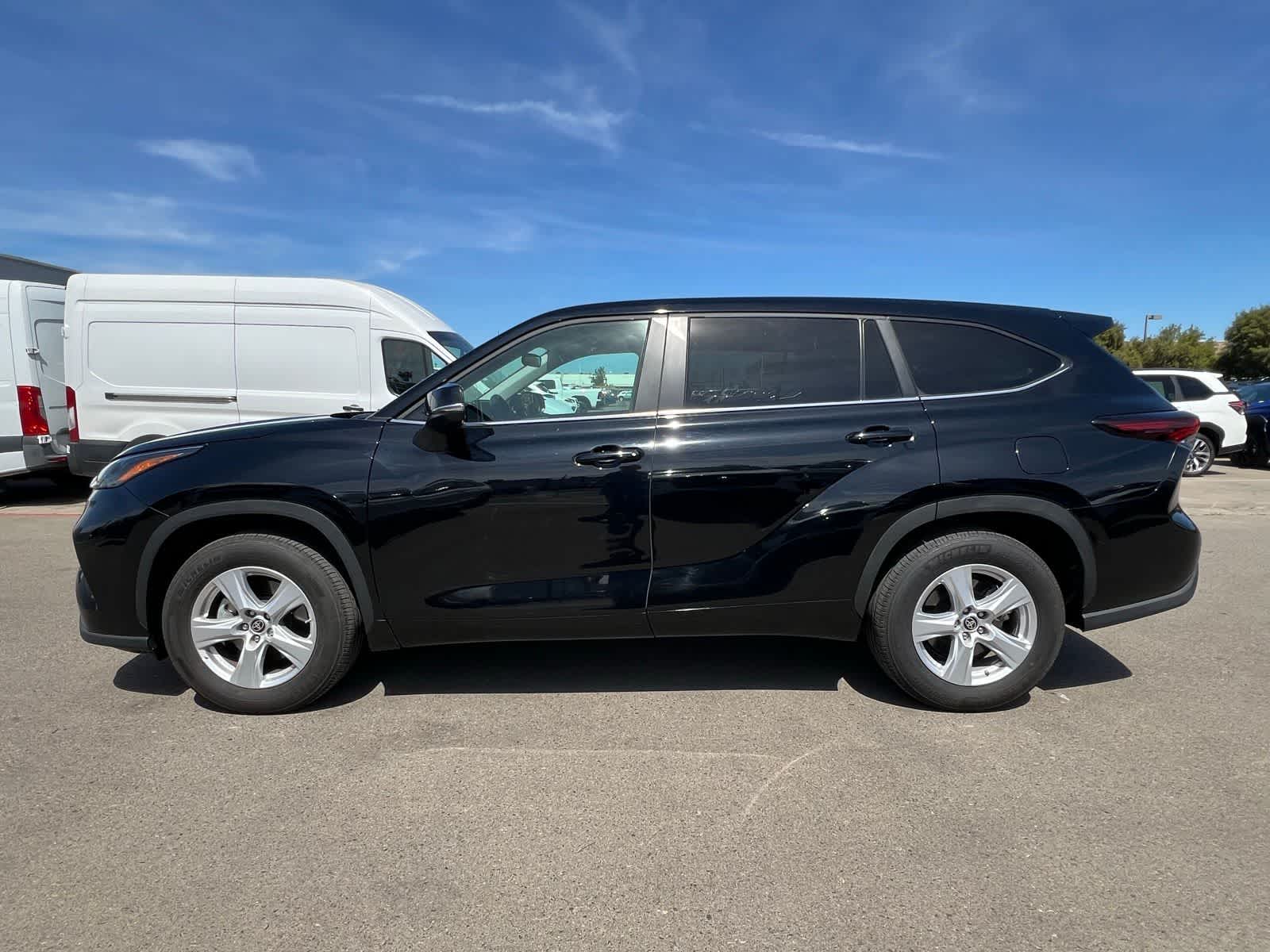 Thumbnail: 2025 Toyota Highlander - 2