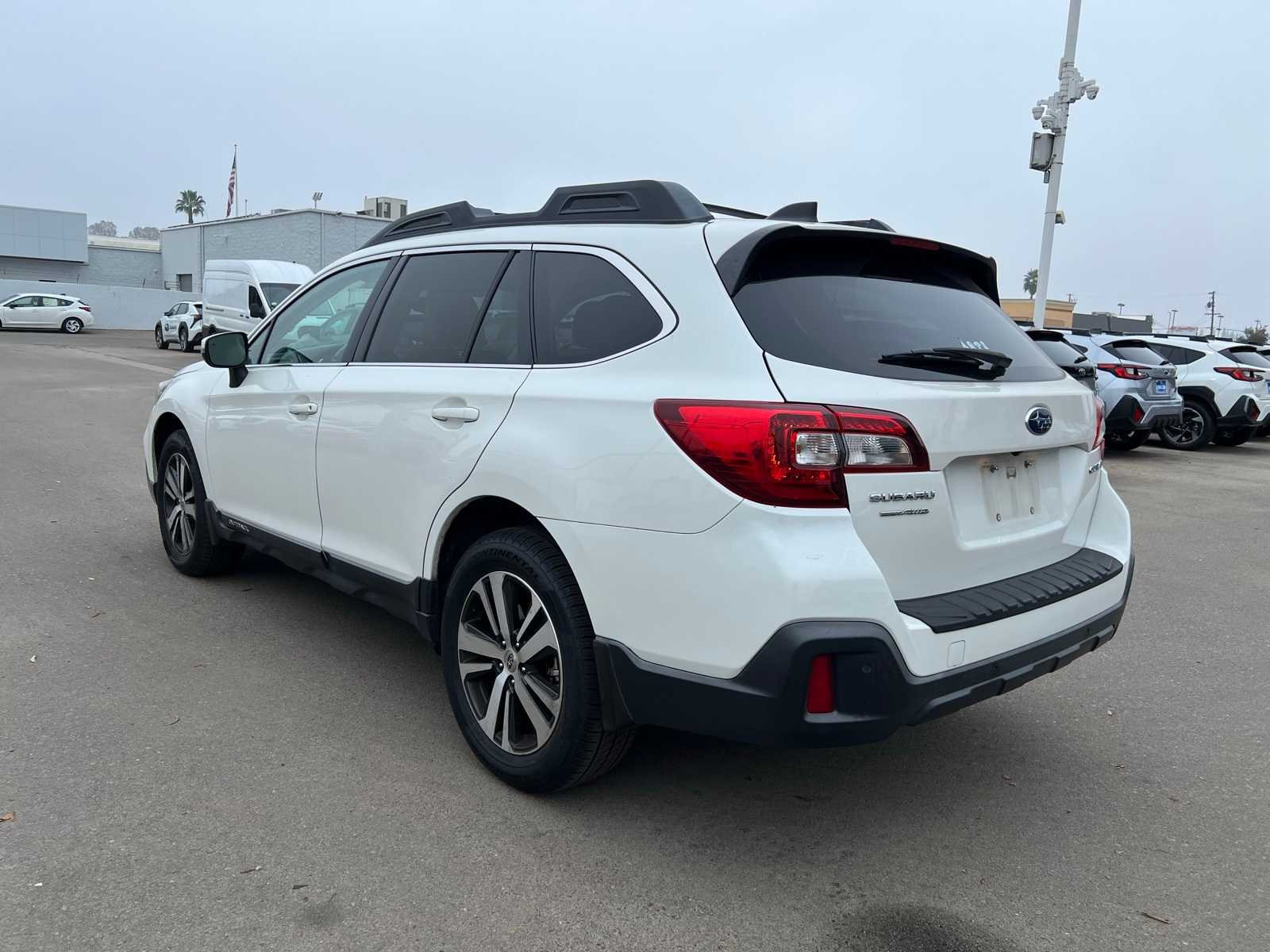 Thumbnail: 2018 Subaru Outback - 3