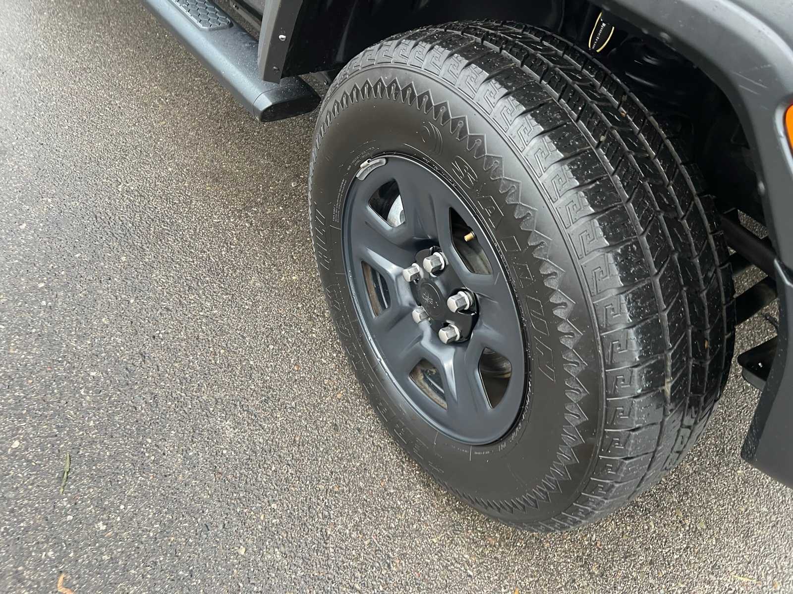 Thumbnail: 2022 Jeep Wrangler - 22