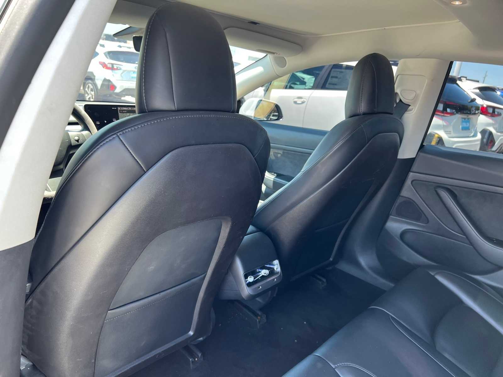 Thumbnail: 2020 Tesla Model 3 - 16