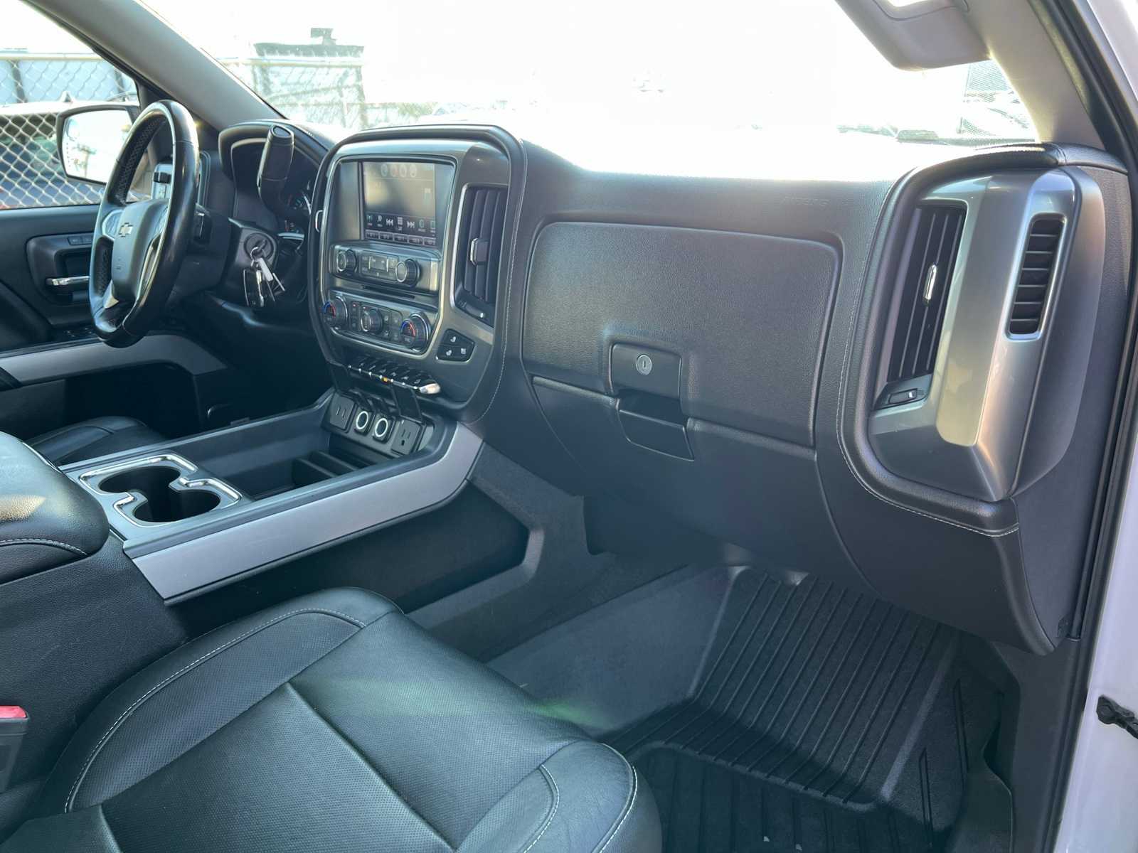 Thumbnail: 2018 Chevrolet Silverado 1500 - 25