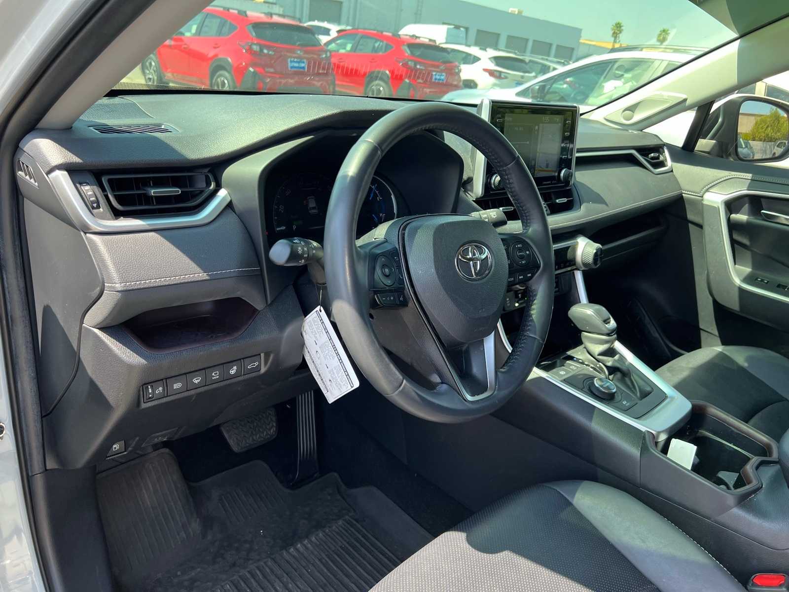 Thumbnail: 2021 Toyota RAV4 - 14