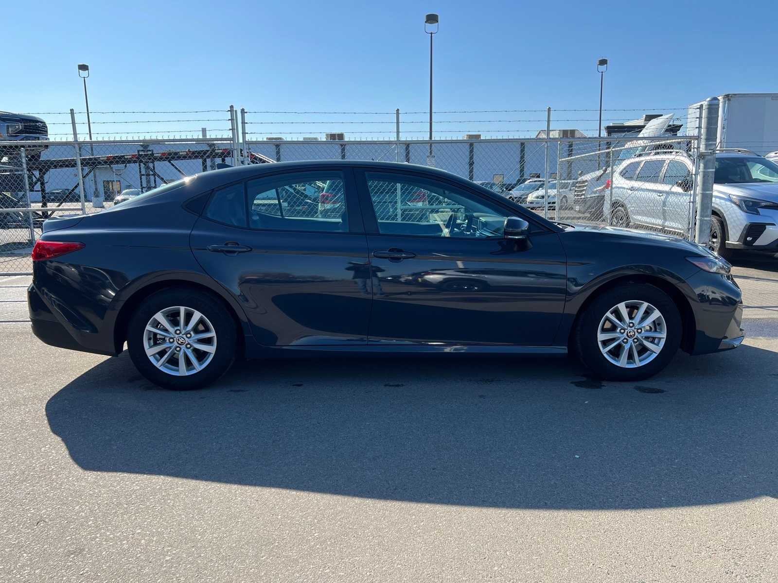 Thumbnail: 2025 Toyota Camry - 10