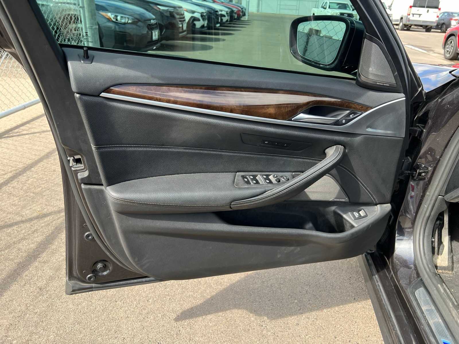 Thumbnail: 2019 BMW 5 Series - 14
