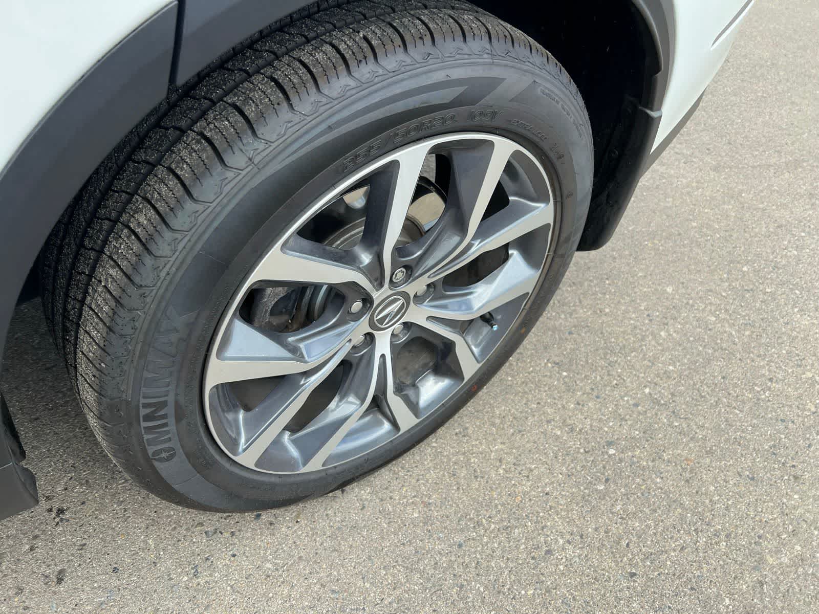 Thumbnail: 2023 Acura MDX - 16