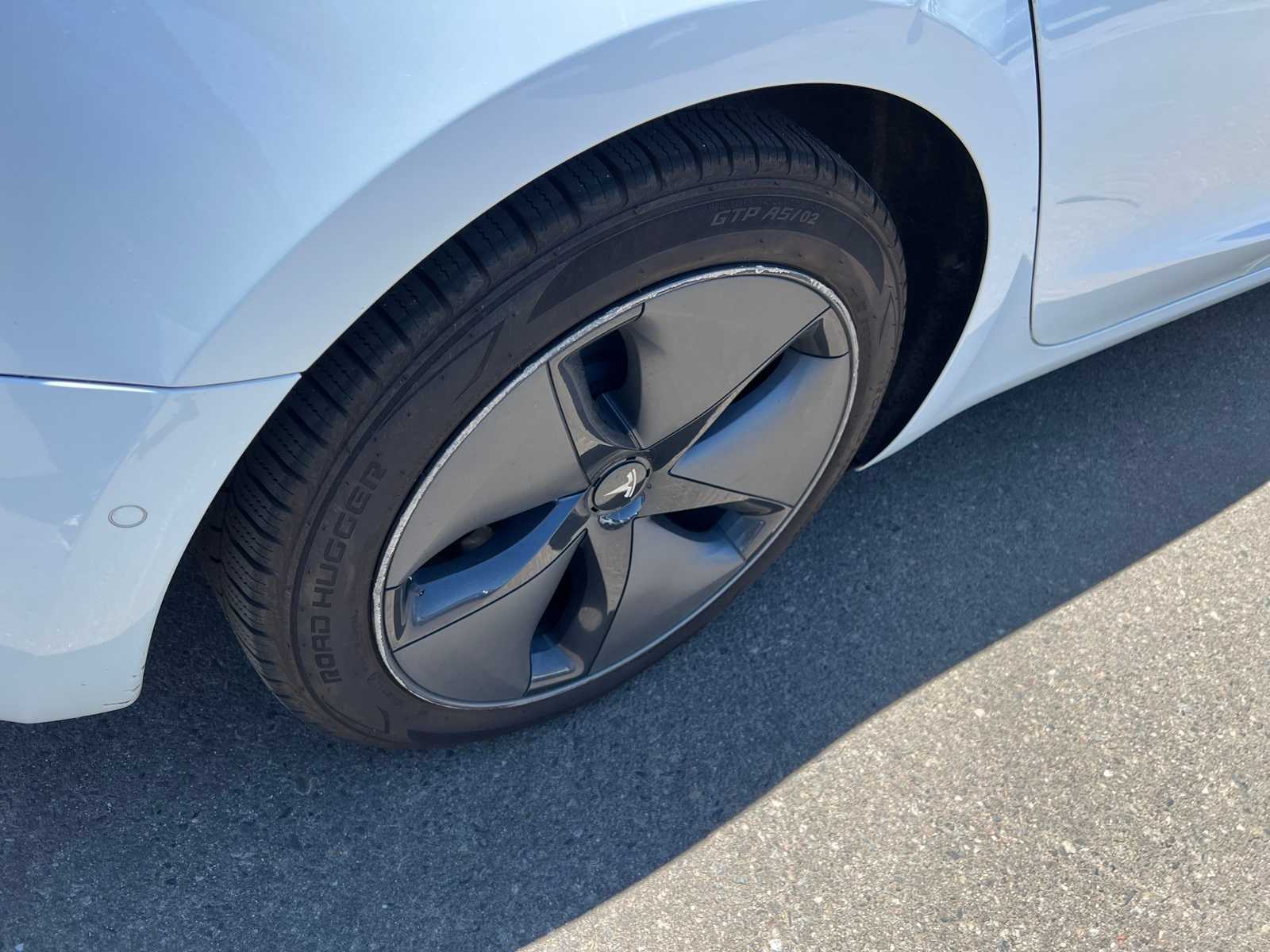 Thumbnail: 2020 Tesla Model 3 - 19