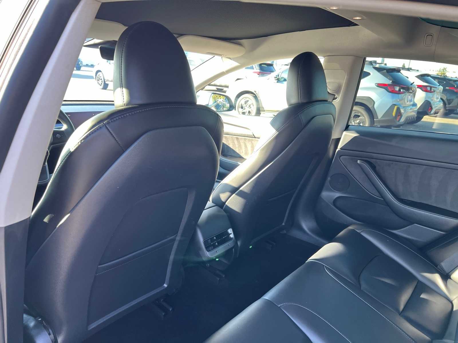 Thumbnail: 2023 Tesla Model 3 - 17