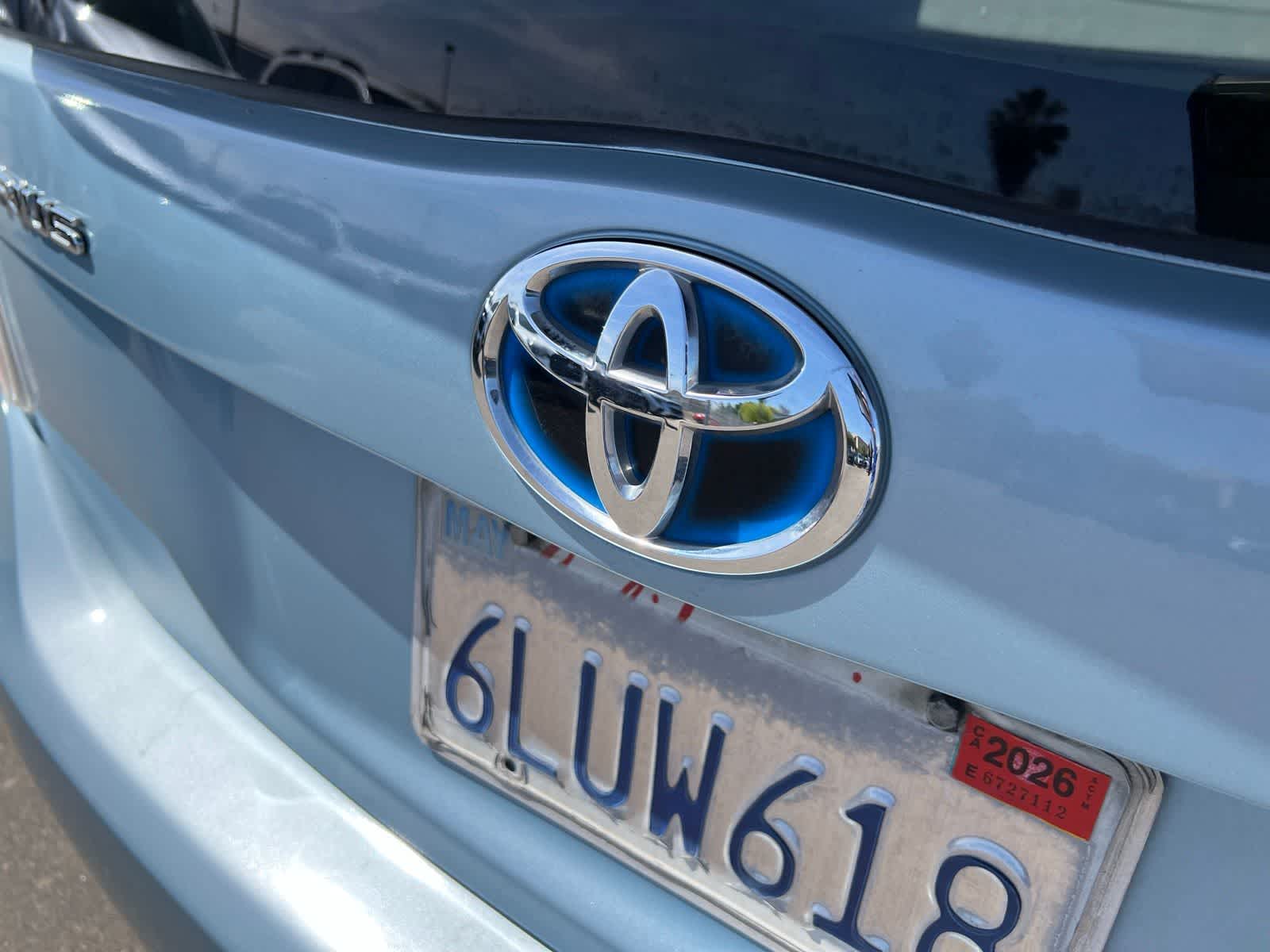 Thumbnail: 2010 Toyota Prius - 6