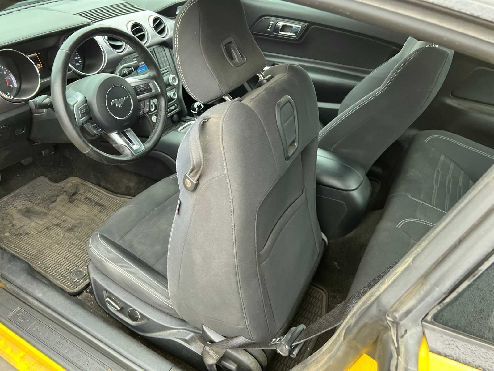 Thumbnail: 2015 Ford Mustang - 16