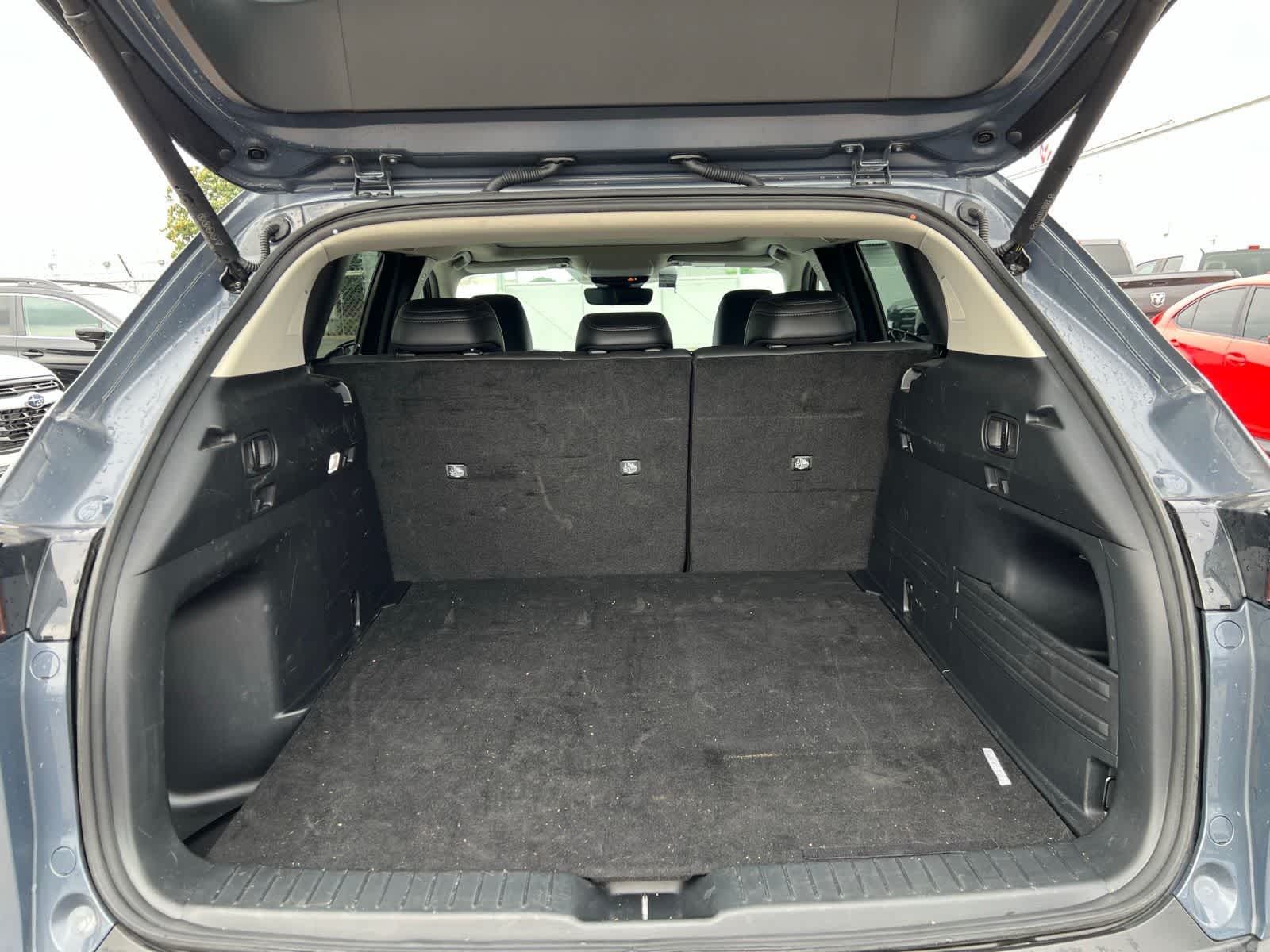 Thumbnail: 2025 Mazda CX-50 - 8