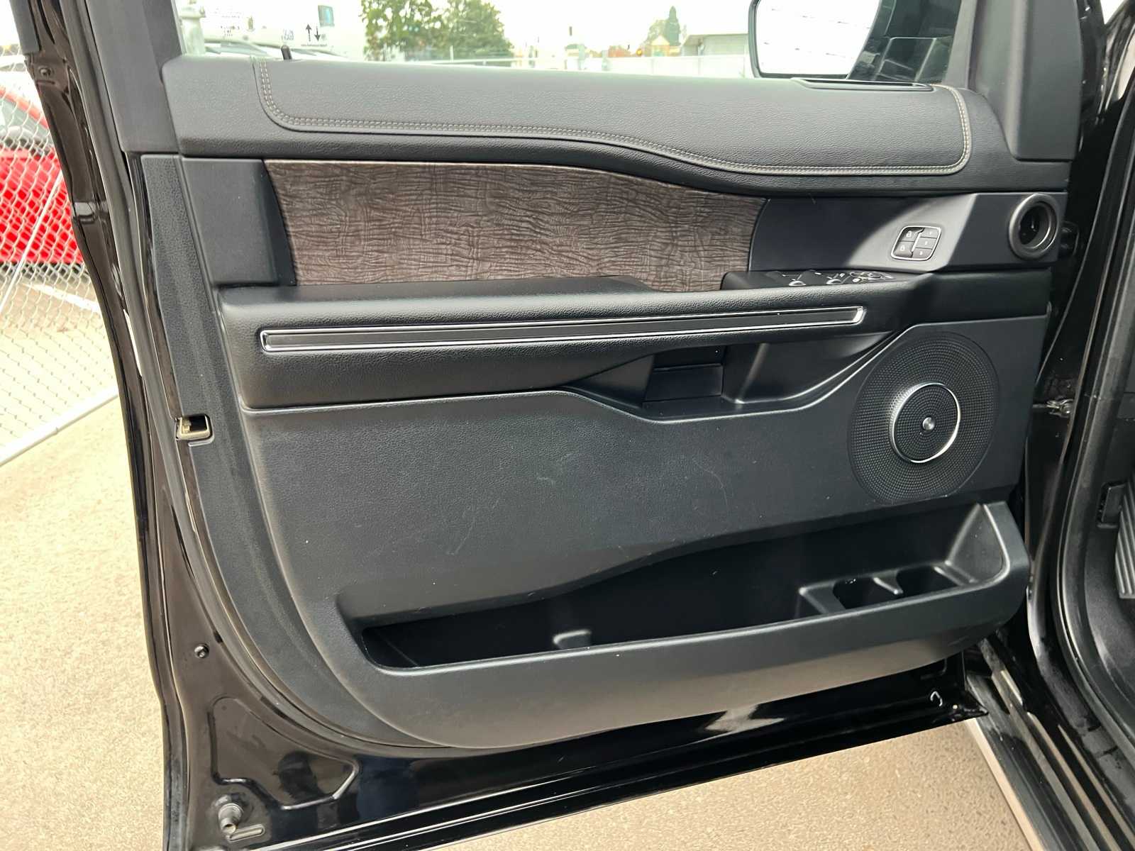 Thumbnail: 2020 Ford Expedition MAX - 17