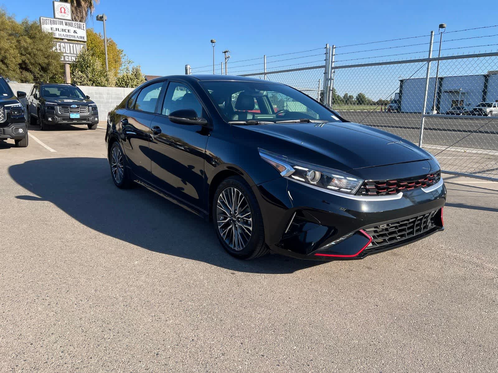 Thumbnail: 2022 Kia Forte - 11
