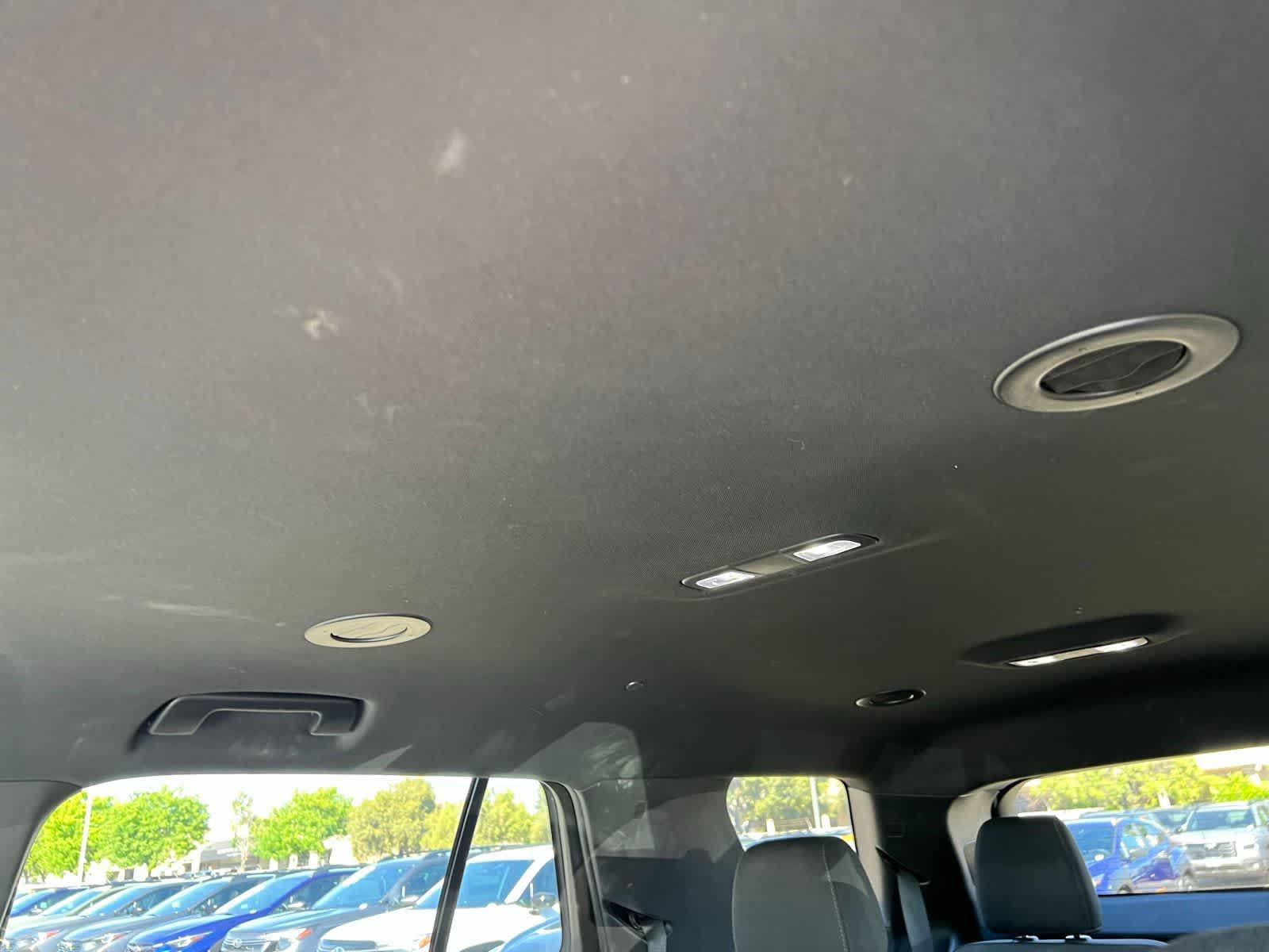 Thumbnail: 2023 Chevrolet Traverse - 34