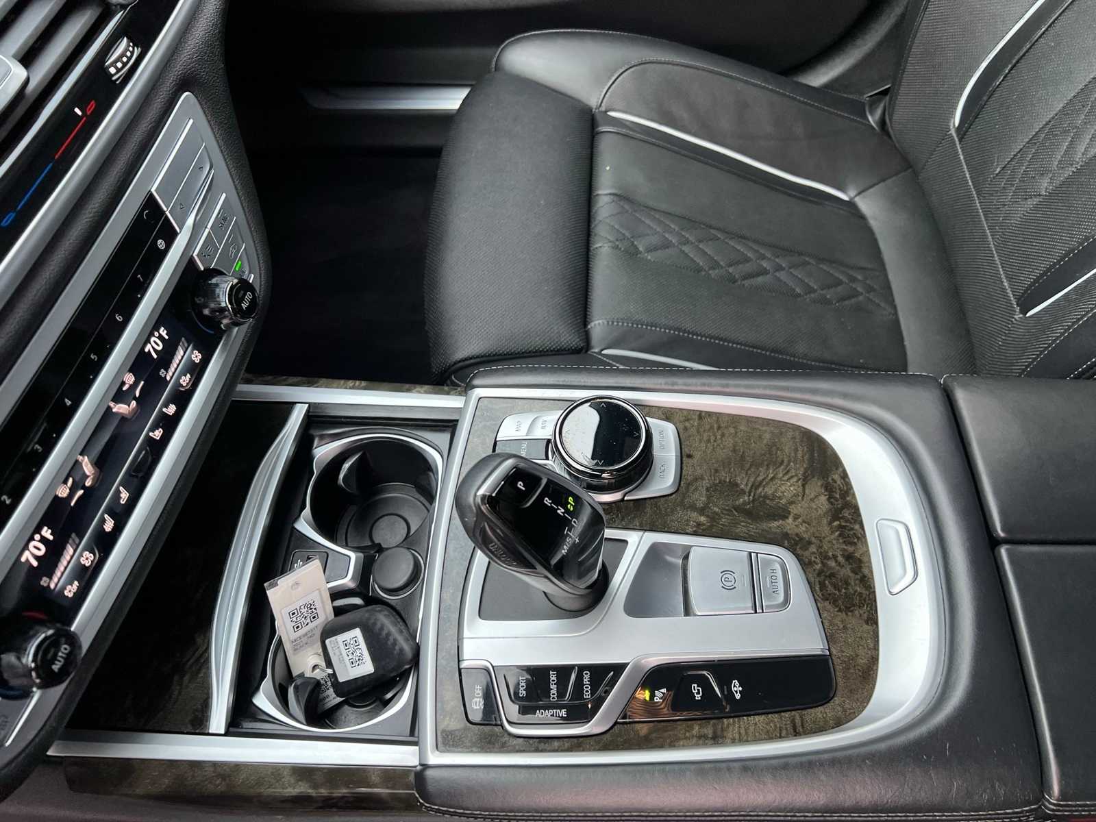 Thumbnail: 2021 BMW 7 Series - 37