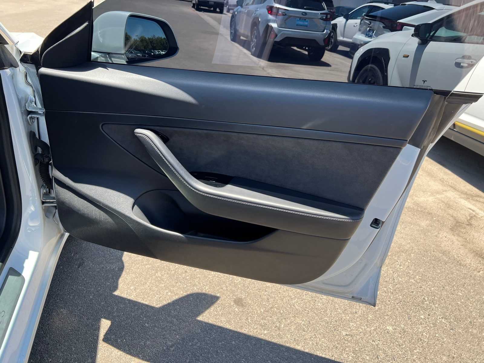 Thumbnail: 2020 Tesla Model 3 - 26