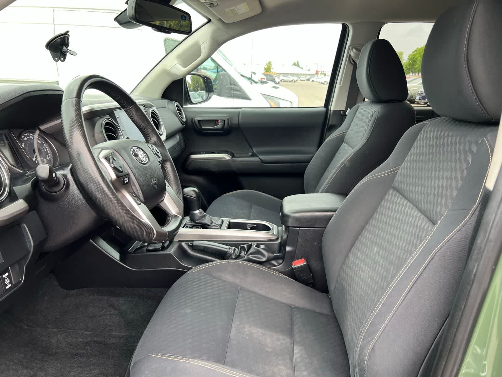 Thumbnail: 2021 Toyota Tacoma - 15